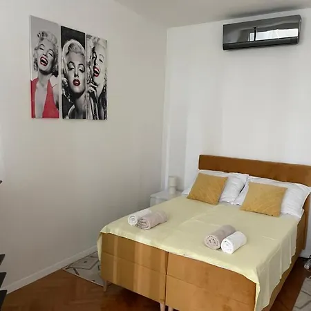 ヴィラ Monika ニヴィーチェ